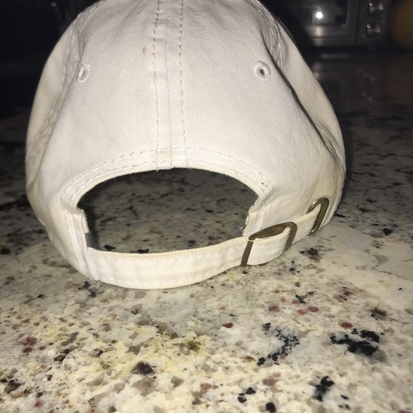 CAT PEOPLE hat - Picture 4 of 6